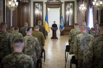 Президент відзначив нагородами фахівців Державної спеціальної служби транспорту