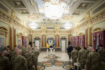 Президент відзначив державними нагородами воїнів, які беруть участь у Курській операції