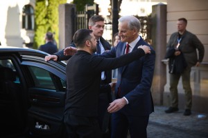 В Осло Президент України Володимир Зеленський провів зустріч із Прем'єр-міністром Норвегії Йонасом Гаром Стере, 20 березня 2025 року.