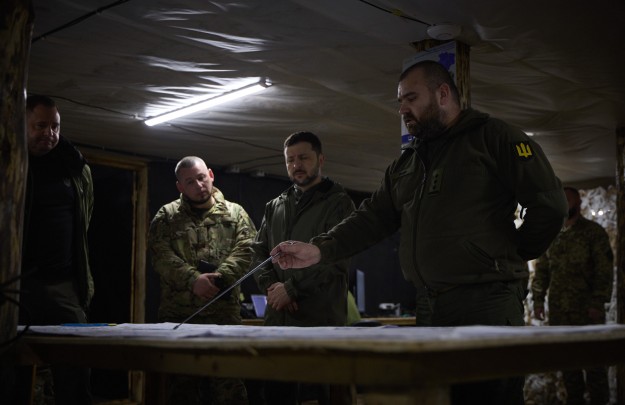 Volodymyr Zelenskyy Visited the Defenders of Pokrovsk and Spoke with the Commanders of the Drone Line