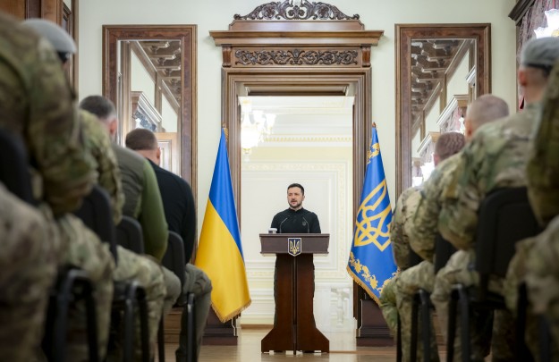 Президент привітав із Днем СБУ співробітників спецслужби та відзначив їх державними нагородами