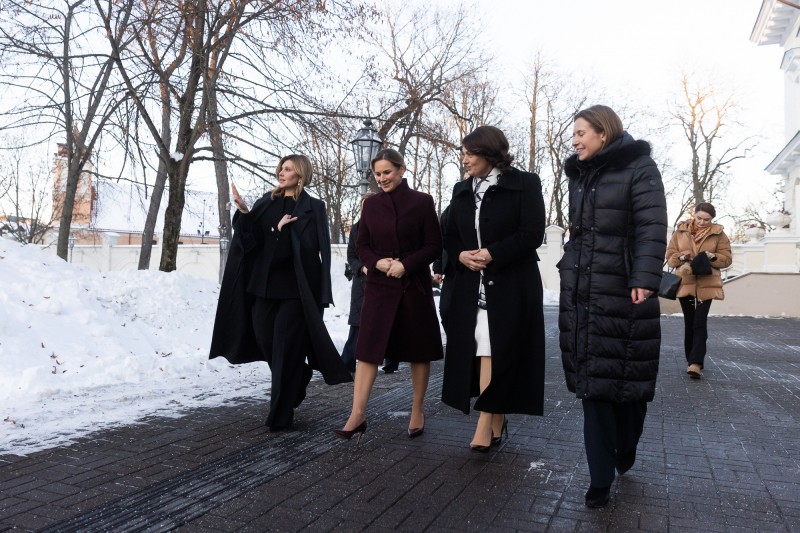 Фото без опису