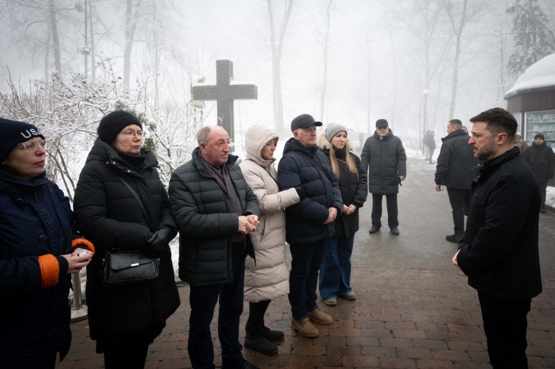 Фото без опису