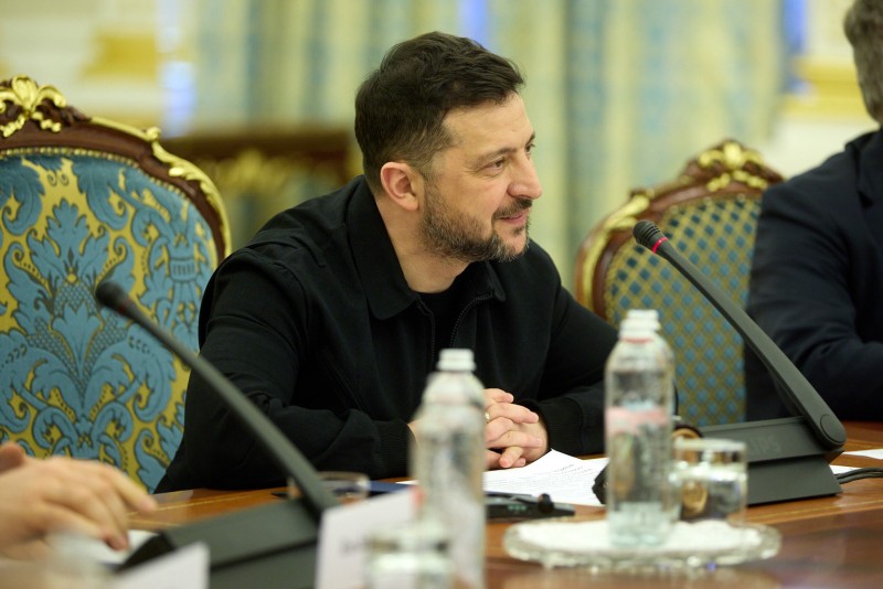 Фото без опису